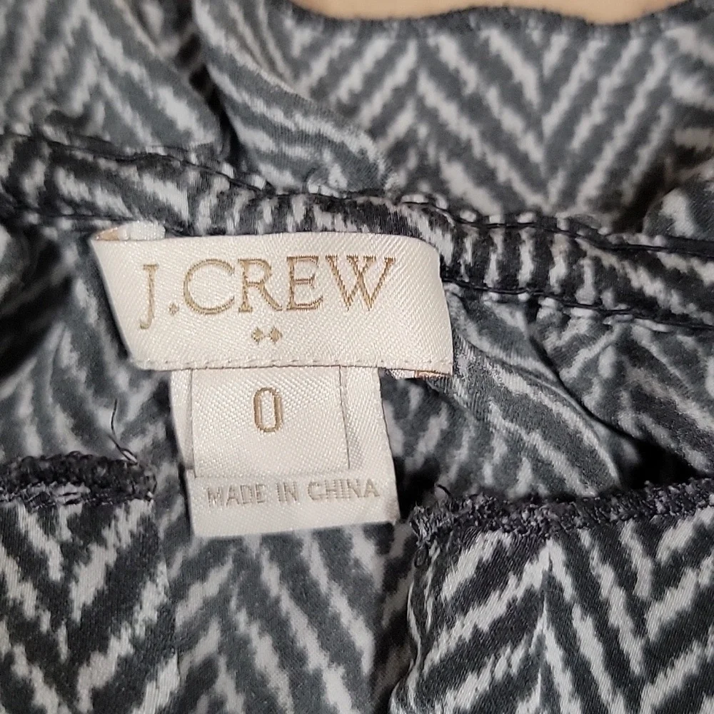 J. Crew Size 0 Gray Herringbone Pullover Blouse Top Sleeveless Ruffle Neck